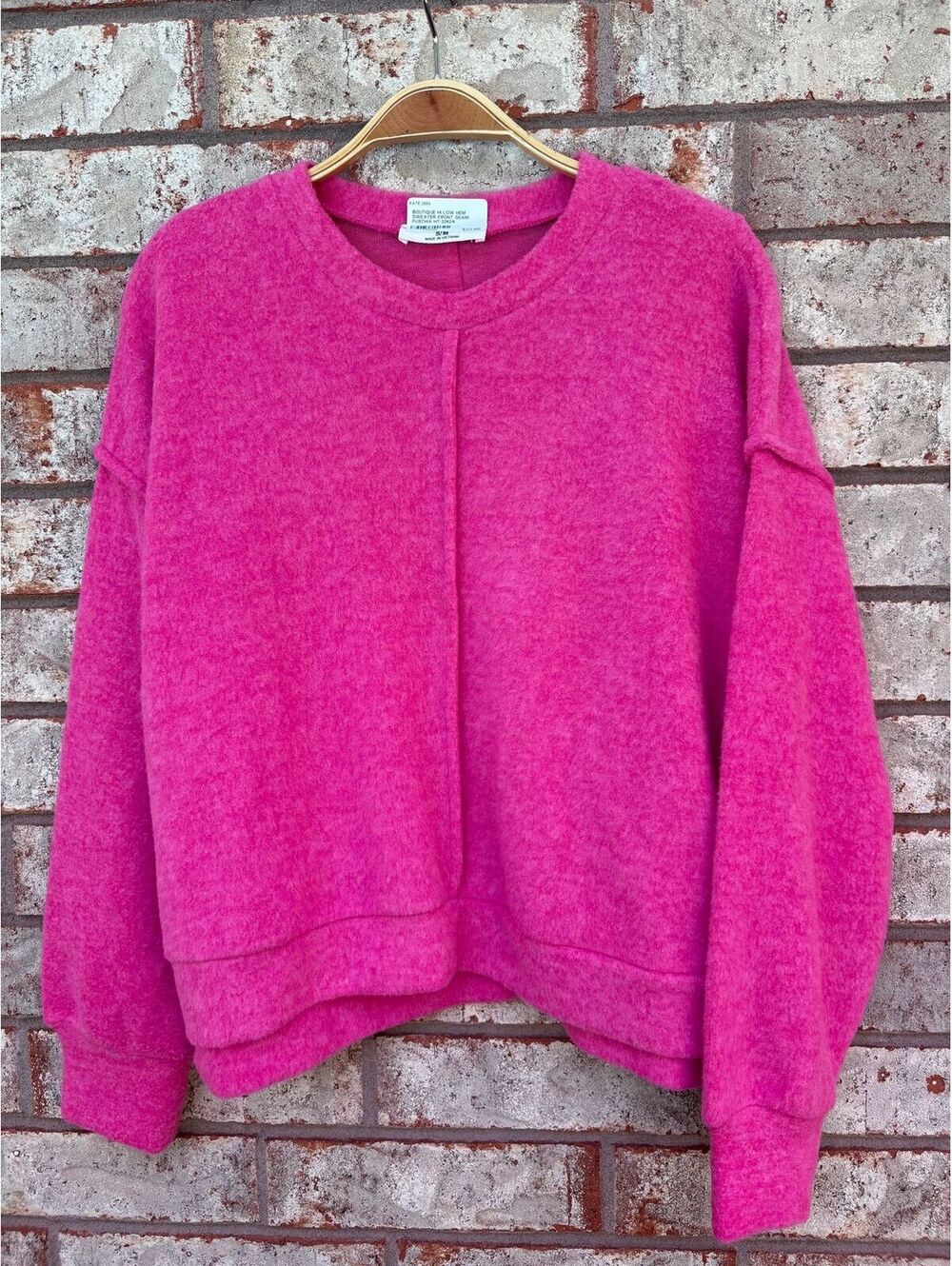 NWOT Zenana Hi Low Hem Front Seam Fuchsia Sweater Size /M